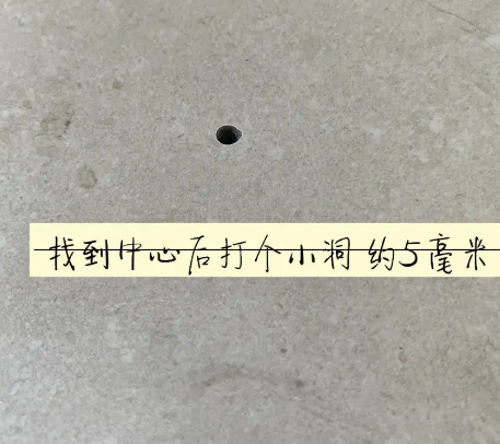 望都瓷砖空鼓维修公司专业解答在瓷砖铺贴过程中，如果砂料搅拌不均匀，将会带来以下问题